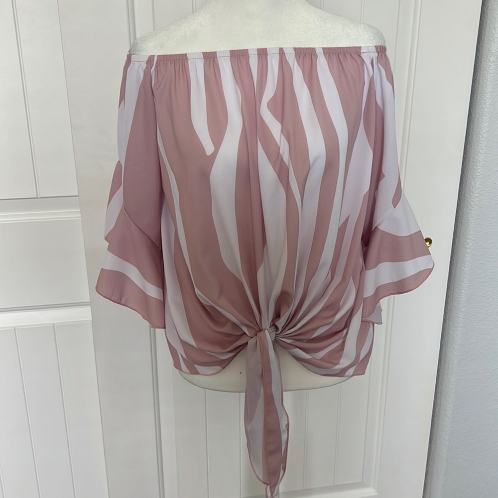 Women Striped Printed Chiffon Blouse in L